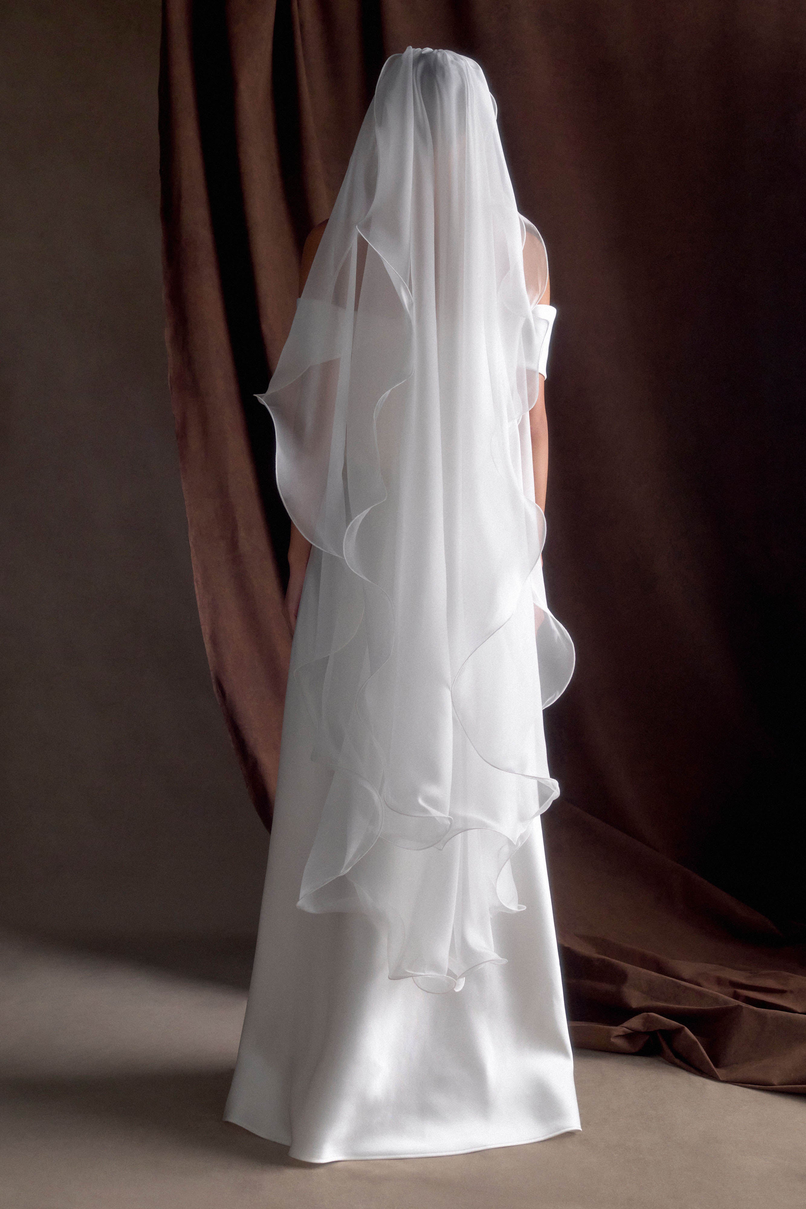 Asteria Draped Chiffon Veil - Ivory