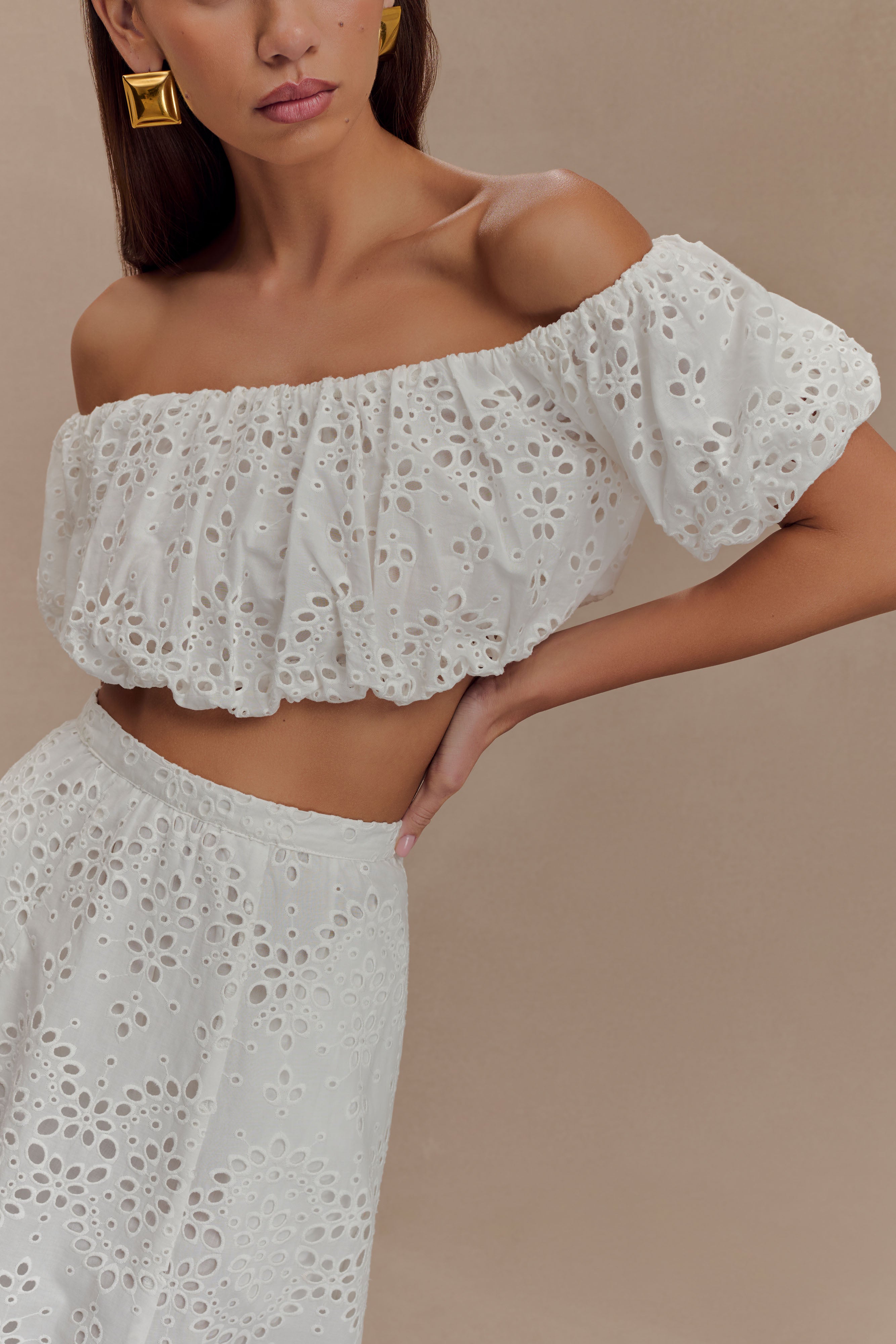 Autumn Off Shoulder Bubble Top - White