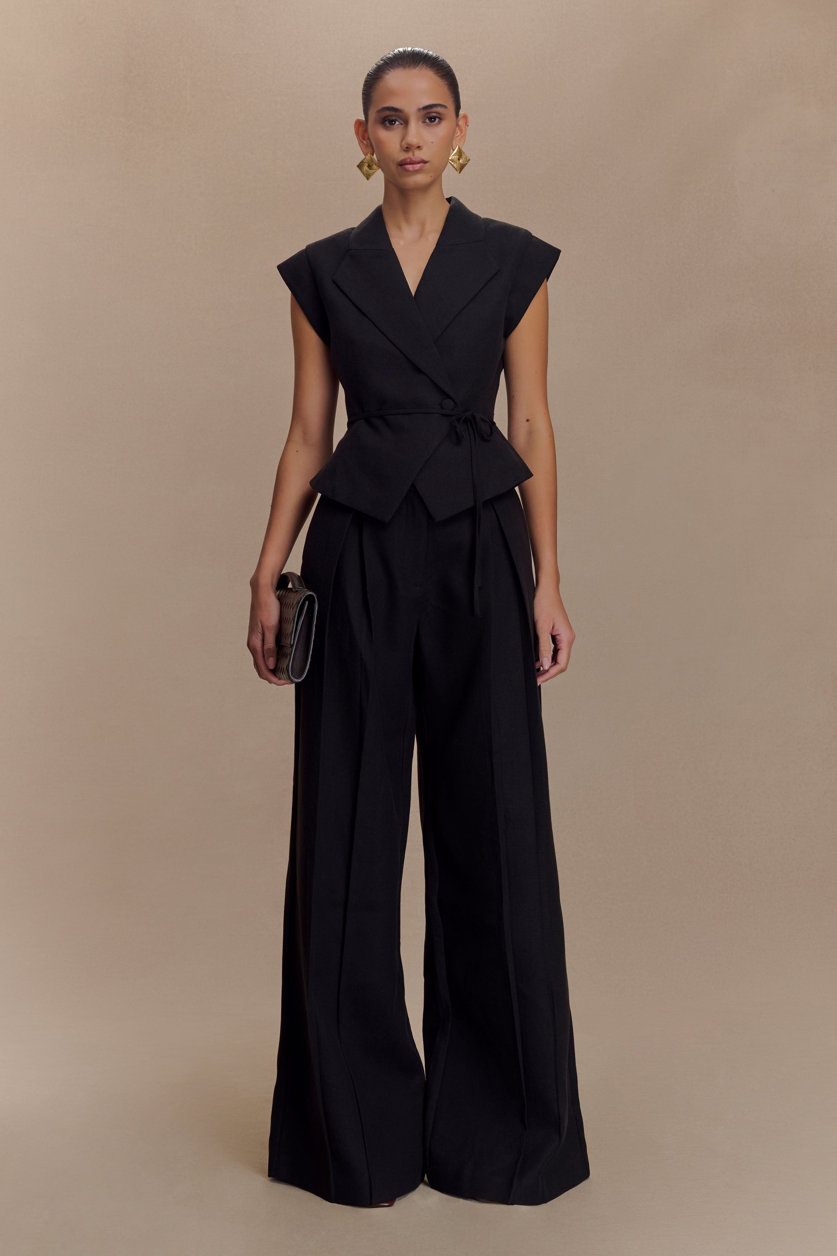 Andina Shortsleeve Linen Top - Black