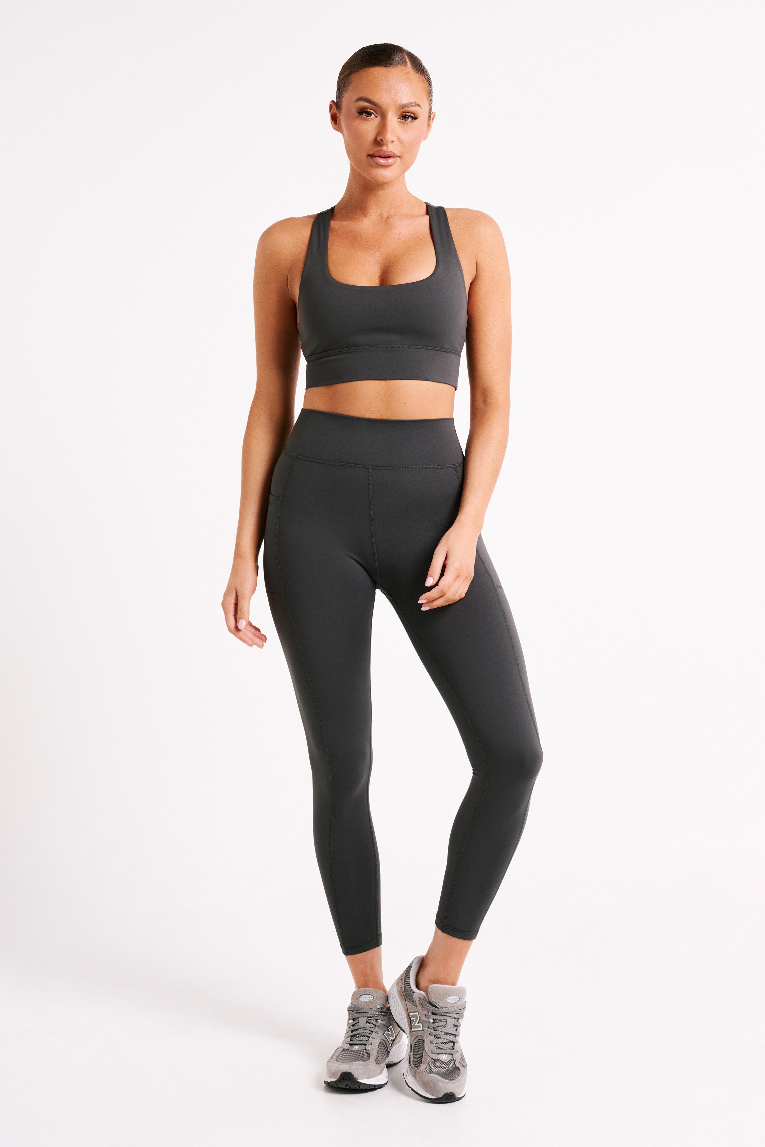 Briar V Back Leggings With Pockets - Charcoal